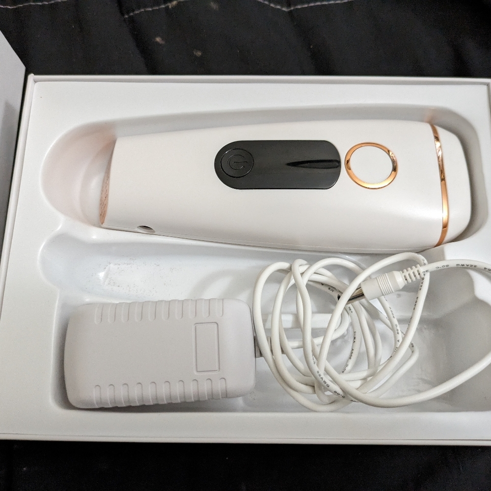 Hair removal device
